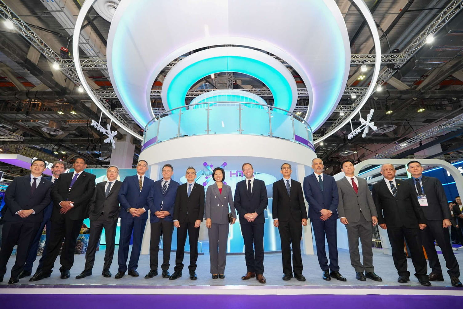 Group photo at the conference.